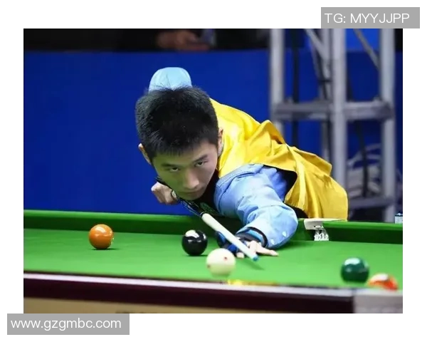 重庆排球队的拼搏历程与大师赛的辉煌时刻回顾