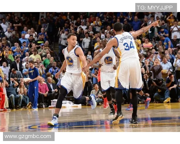 卢塞恩与草队的精彩对决分析及比赛前瞻展望